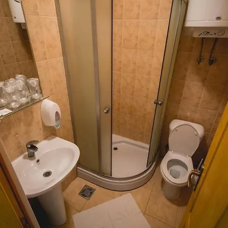 Pool And Splav Dunavac Nocleg ze śniadaniem